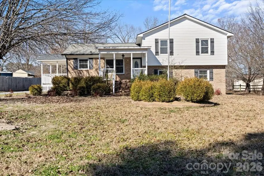 309 Catawba Circle, Matthews, NC 28104 - Image #2