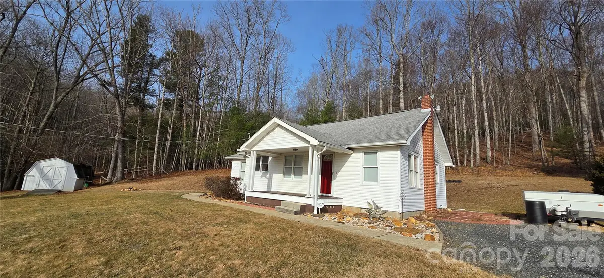 212 Old Dale Road, Spruce Pine, NC 28777 - Image #1