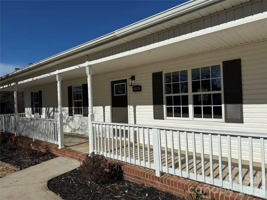 2109 Kyle Court Se, Conover, NC 28613 - #2