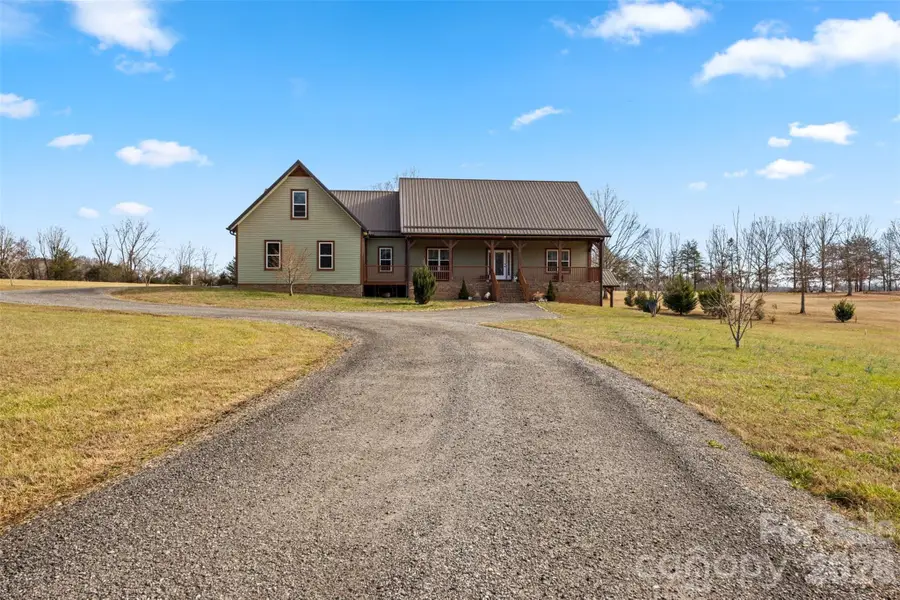 445 Warren Road, Taylorsville, NC 28681 - Image #2