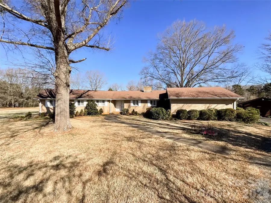 13909 Idlewild Road, Matthews, NC 28105 - Image #3