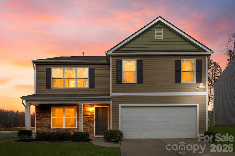 5305 Park Brook Drive #1, Charlotte, NC 28269 - Image #2