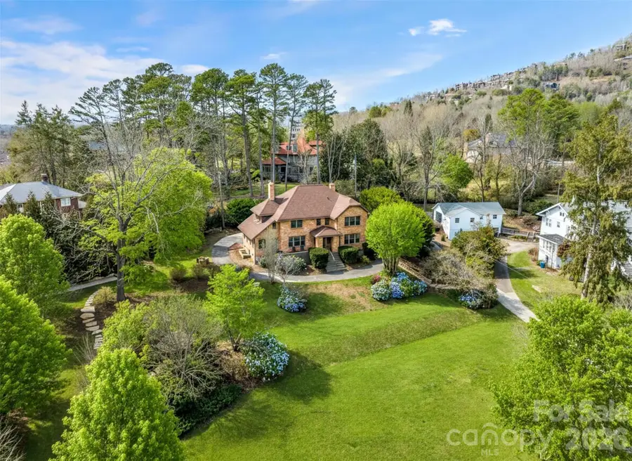 5 W Avon Parkway, Asheville, NC 28804 - Image #2