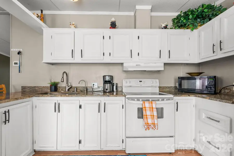 1817 Ellick Drive, Newton, NC 28658 - Image #3