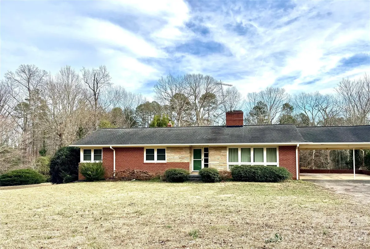 3134 Asbury Church Road, Lincolnton, NC 28092 - Image #1
