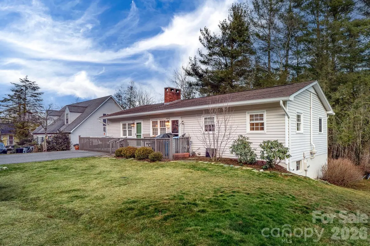 649 Ransom Street, Blowing Rock, NC 28605 - Image #1