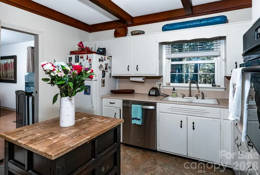 649 Ransom Street, Blowing Rock, NC 28605 - Image #3