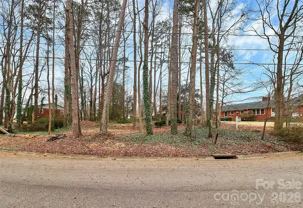 1205 Woodacre Circle, Kannapolis, NC 28081