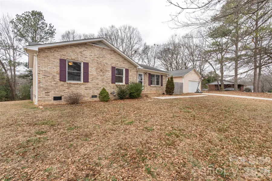225 Belhaven Circle, Clover, SC 29710 - Image #2