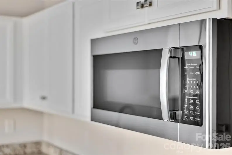 4021 Vallhorn Lane, Charlotte, NC 28213 - Image #3