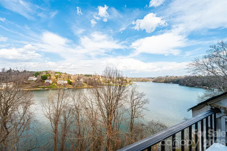 1050 21st Avenue Nw #60, Hickory, NC 28601 - #2