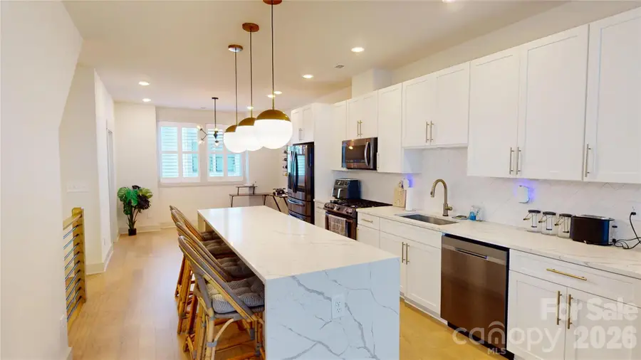 1025 Wesley Terrace Avenue, Charlotte, NC 28208 - Image #3