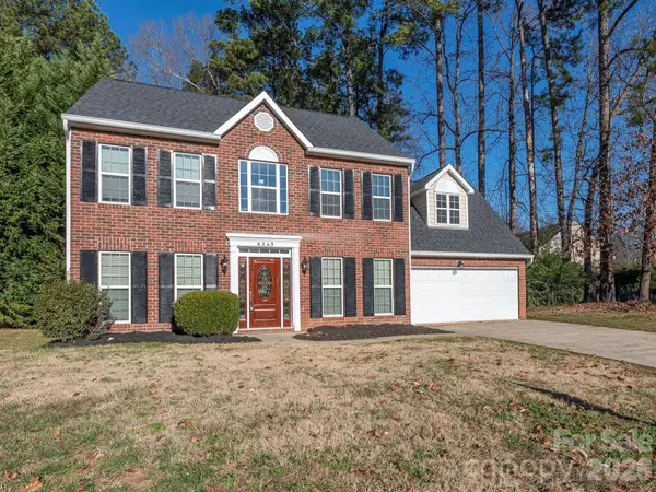 6203 Forest Pond Drive, Charlotte, NC 28262