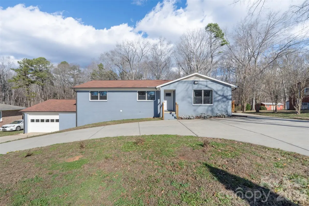 142 Shadowbrook Road, Mount Holly, NC 28120 - #1