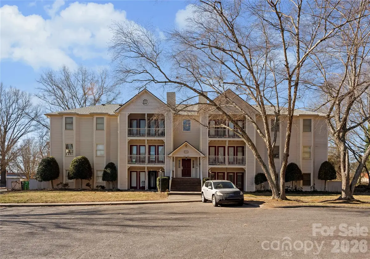 6101 Meadow Rose Lane #A, Charlotte, NC 28215 - Image #1