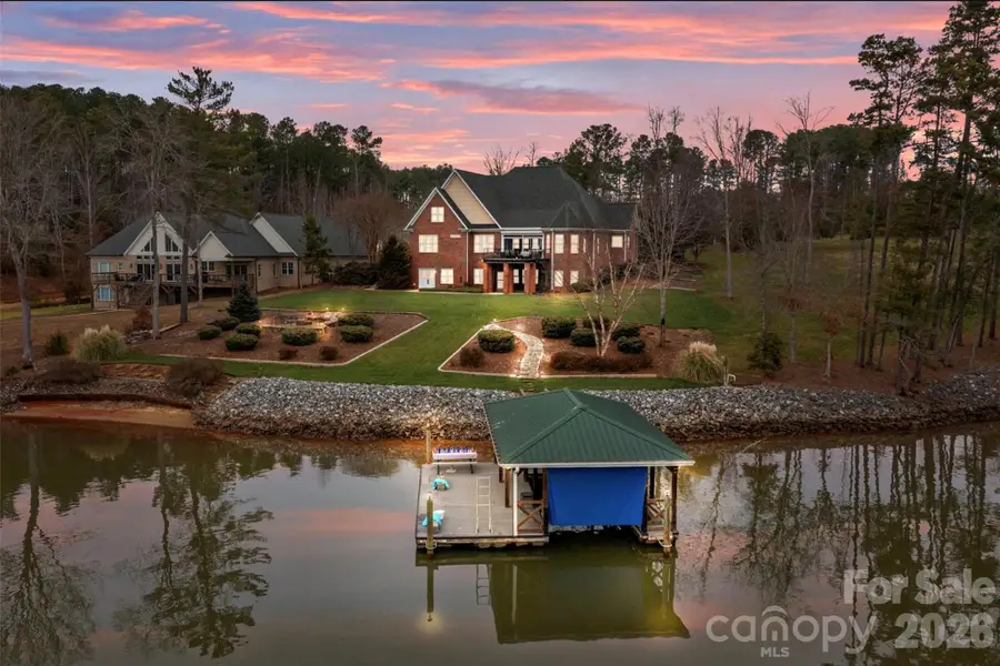 5231 Peninsula Drive, Granite Falls, NC 28630 - Image #2