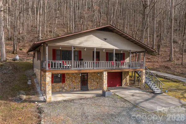 3415 Conleys Creek Road, Whittier, NC 28789