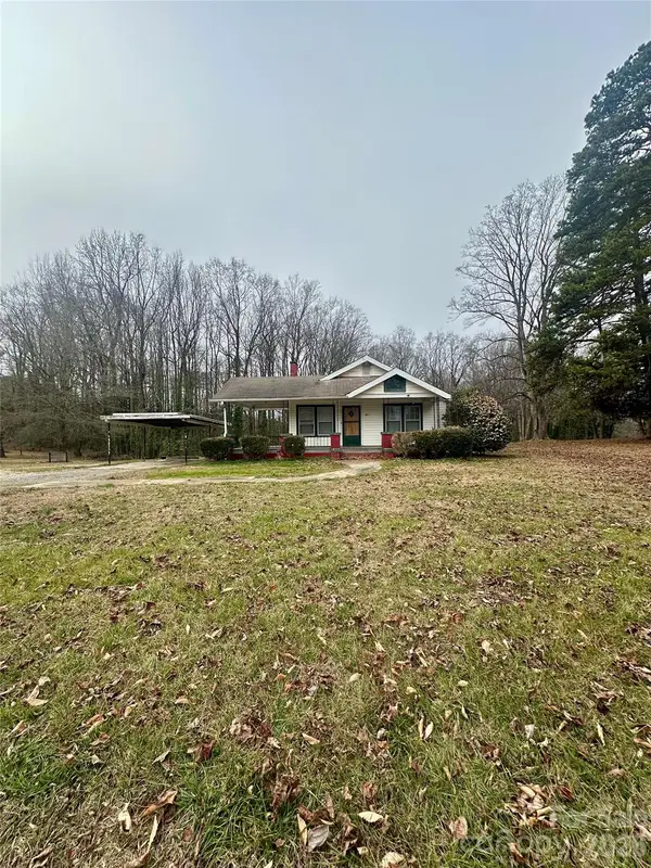 1021 N 14th Street, Bessemer City, NC 28016