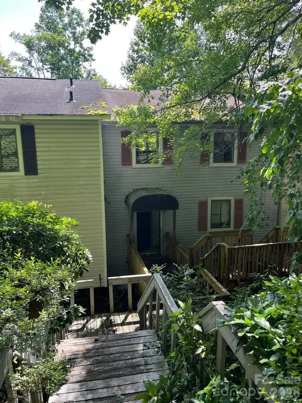 7882 Kinglet Road, Connelly Springs, NC 28612