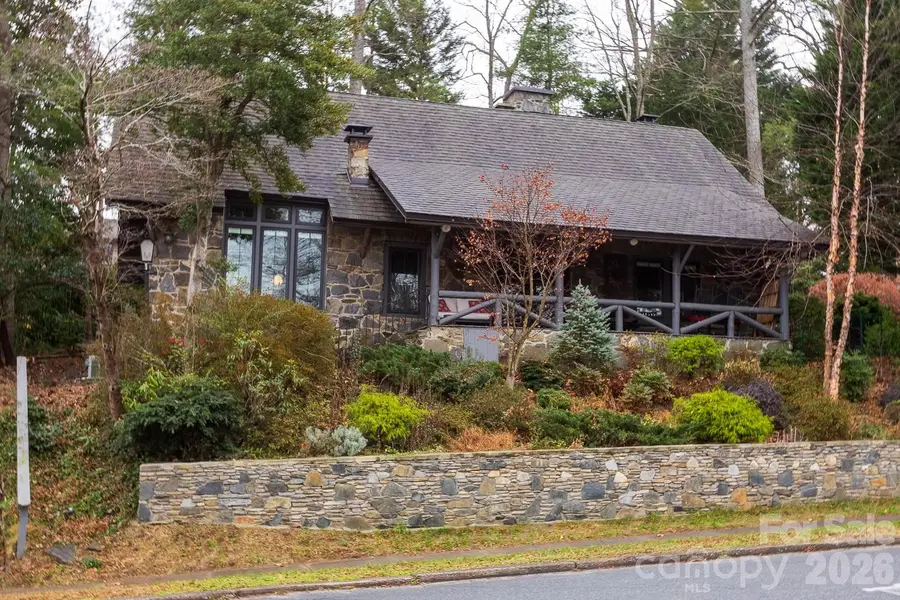 15 Chestnut Street, Tryon, NC 28782 - Image #2