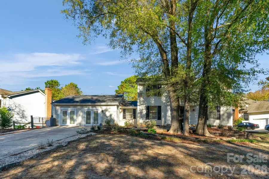 12006 Woodside Falls Road, Pineville, NC 28134 - Image #3