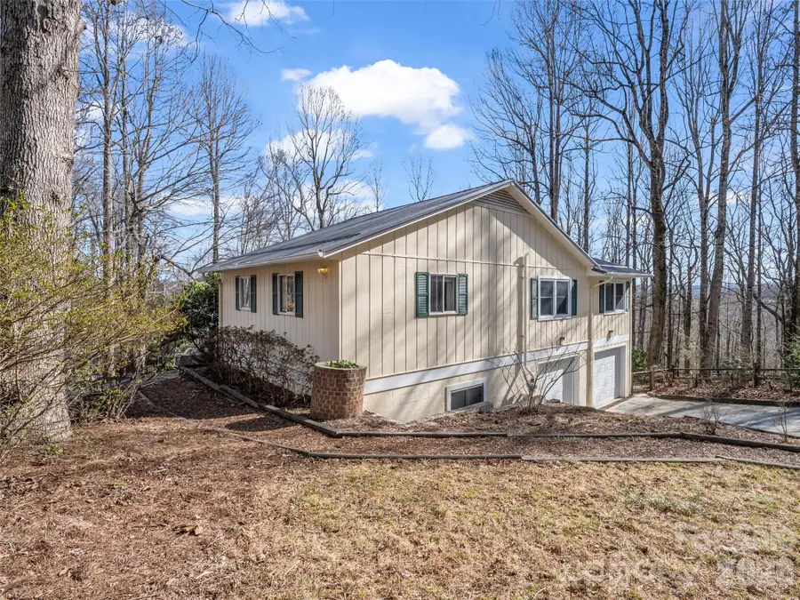 1594 Indian Cave Road, Hendersonville, NC 28739 - Image #3