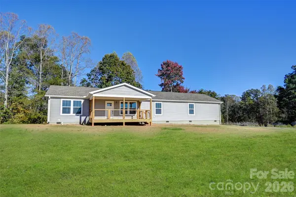 1675 Bull Creek Road, Marshall, NC 28753