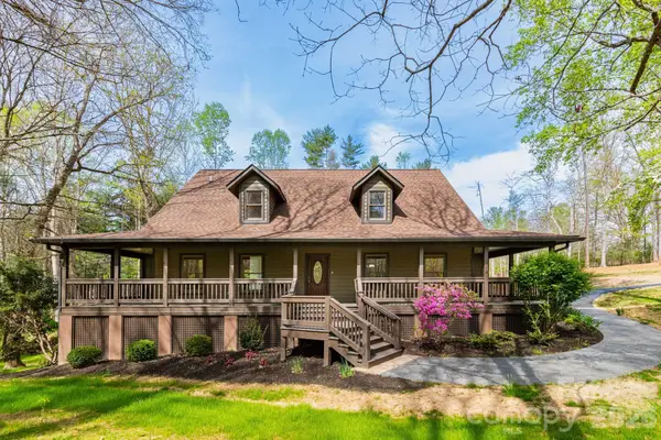 68 Sigmon Road, Fletcher, NC 28732