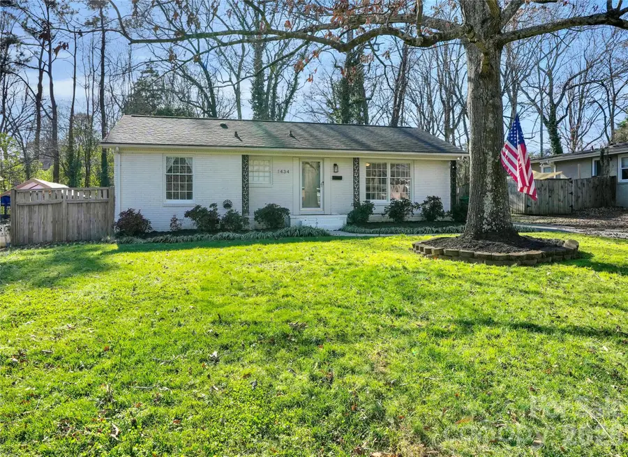 1434 Edgewater Drive, Charlotte, NC 28210 - Image #2