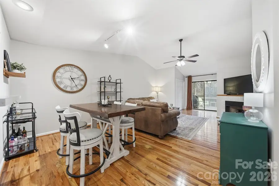 423 19th Avenue Court Ne, Hickory, NC 28601 - Image #3