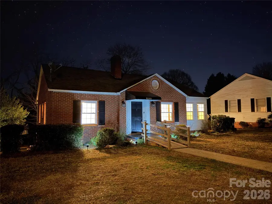1474 12th Street Drive Nw, Hickory, NC 28601 - Image #2