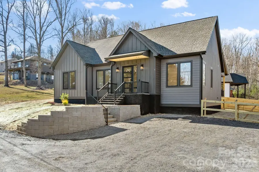 5 Trevs Way, Fletcher, NC 28732 - Image #2