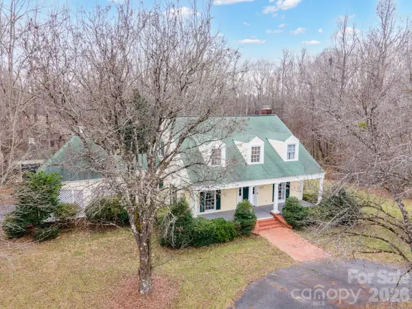1223 Creekside Drive, Conover, NC 28613