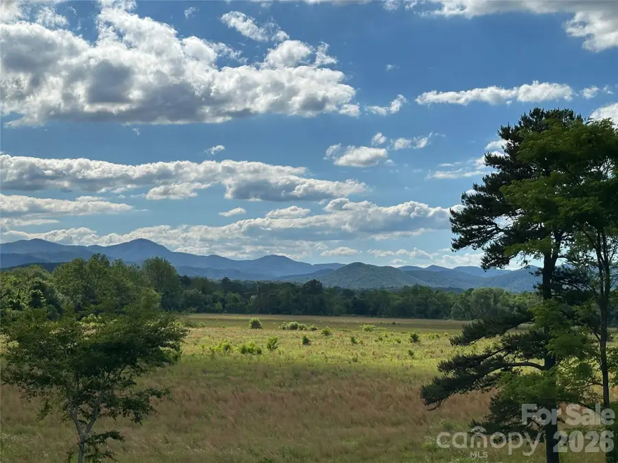 383 Ridgeview Hill Drive, Hendersonville, NC 28791 - Image #2