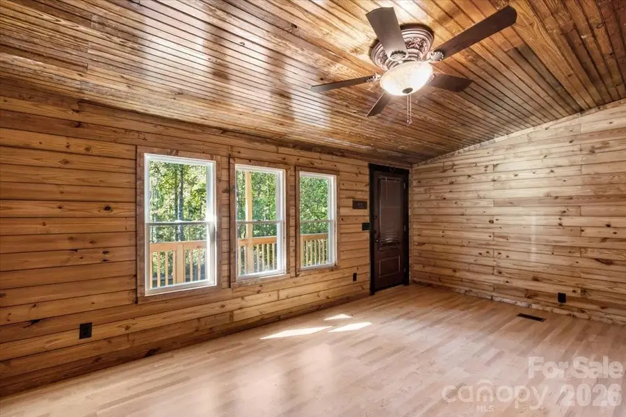 1050 Wyatt Town Road, Burnsville, NC 28714 - #2