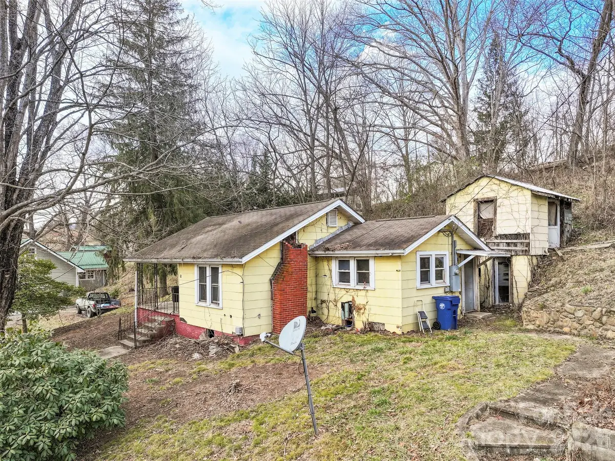 75 Travis Street, Clyde, NC 28721 - Image #1