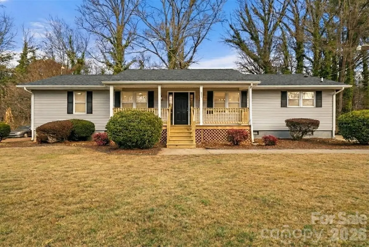 322 Holland Circle, Statesville, NC 28677 - Image #1