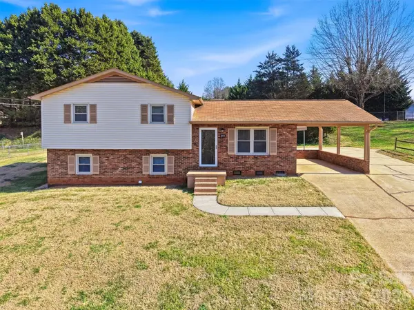 5026 W Piedmont Circle, Conover, NC 28613