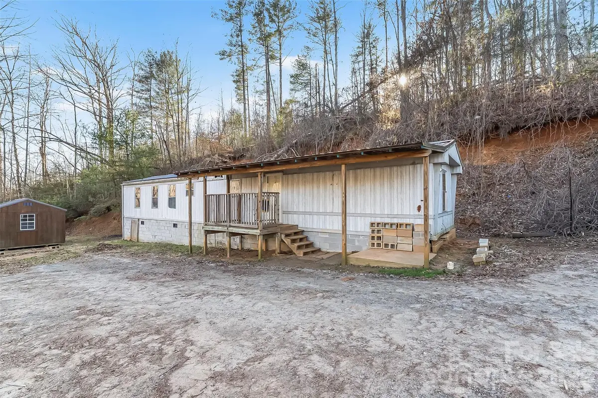 5106 Yancey Drive, Morganton, NC 28655 - Image #1