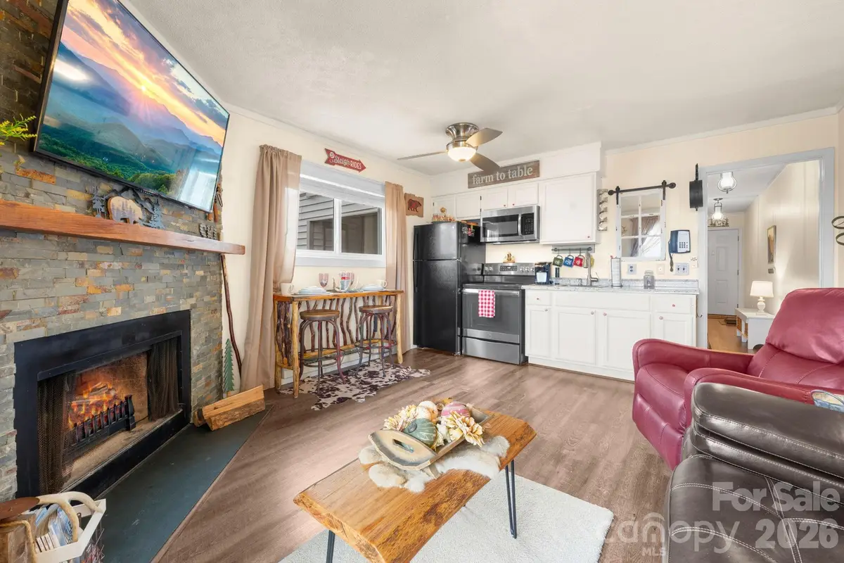 301 Pinnacle Inn Road #3304A, Beech Mountain, NC 28604 - Image #1