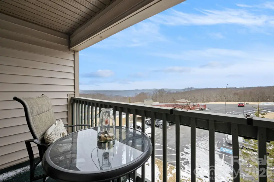 301 Pinnacle Inn Road #3304A, Beech Mountain, NC 28604 - Image #3