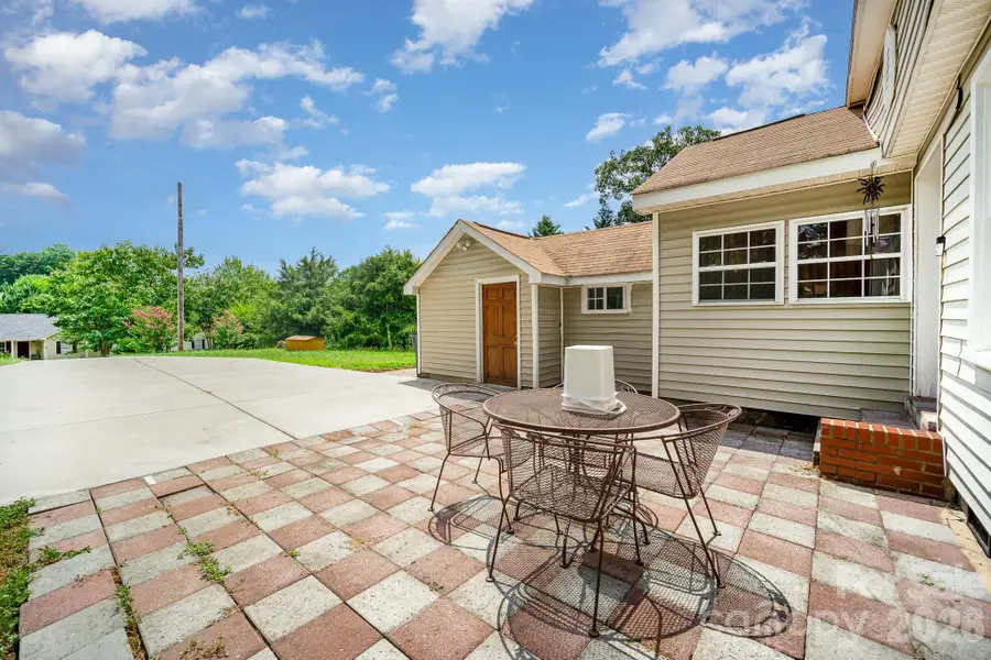 5331 Beam Lake Drive, Charlotte, NC 28216 - Image #2