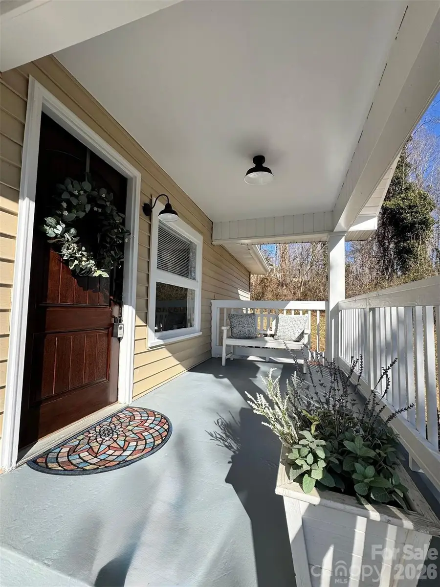 1240 Piedmont Drive Nw, Lenoir, NC 28645 - Image #3