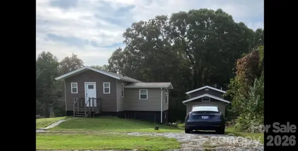 2 Oak Street, Granite Falls, NC 28630