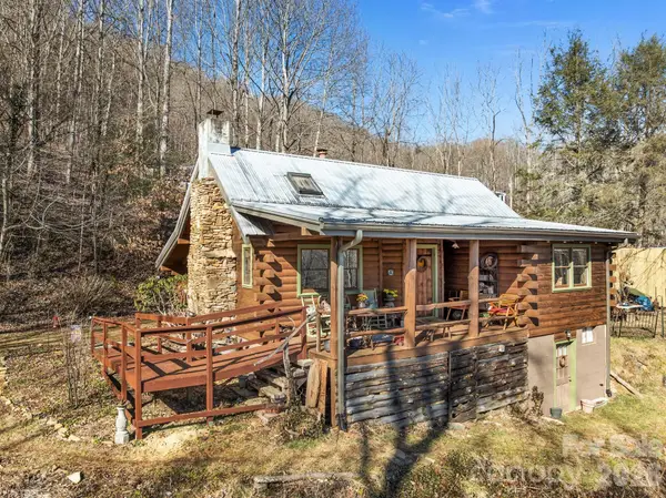 55 Comet Lane, Waynesville, NC 28785