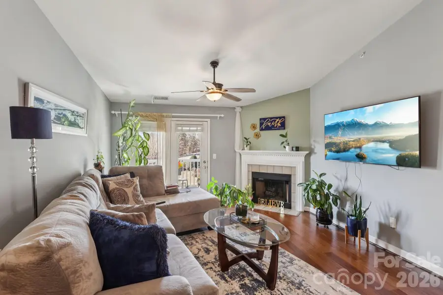 10742 Hill Point Court, Charlotte, NC 28262 - Image #2