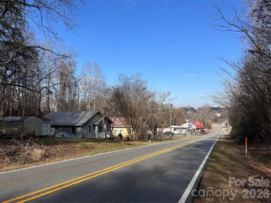301 Burke Street, Hickory, NC 28601 - Image #3