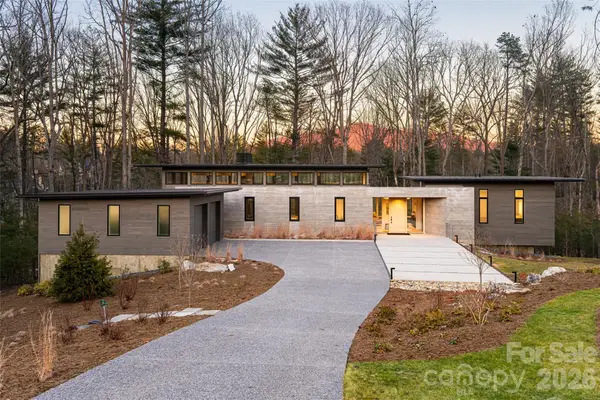 221 Fern Grove Court, Asheville, NC 28803