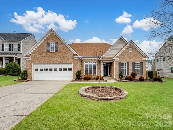 879 Pinkney Place, Stanley, NC 28164