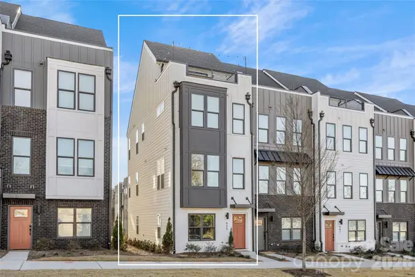 439 Blairhill Road, Charlotte, NC 28217